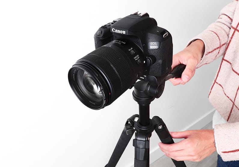Standard camera lens